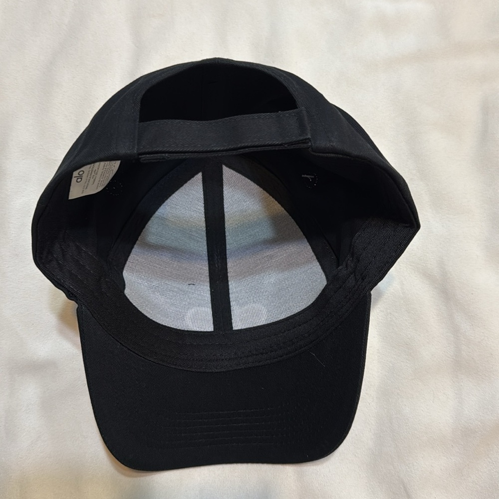 LAST ONE🔥 Alo Yoga hat Unisex - Picture 2 of 4
